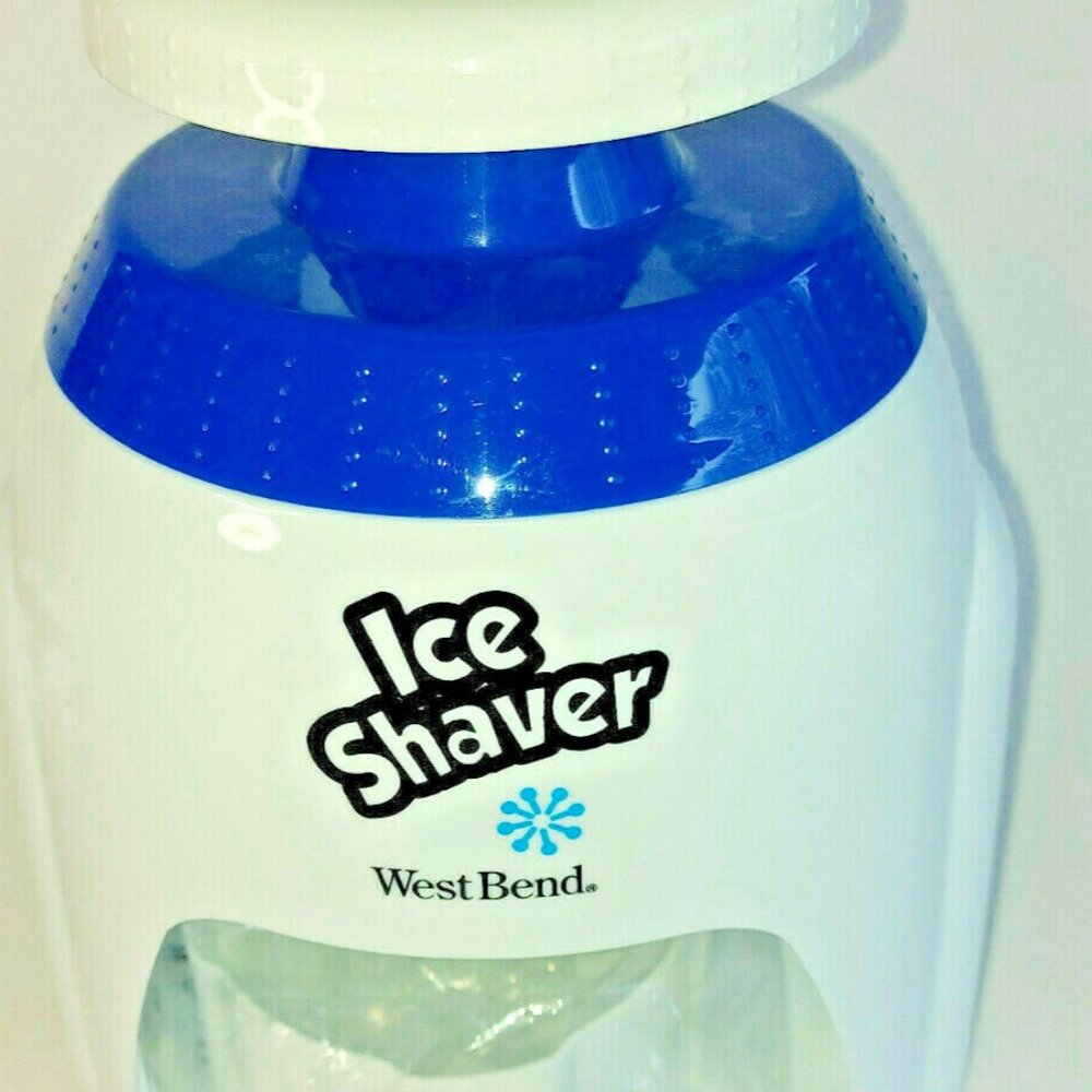 WEST BEND Manual ICE SHAVER Desserts Drinks NEW IN OPEN BOX 2012 Fun For Kids